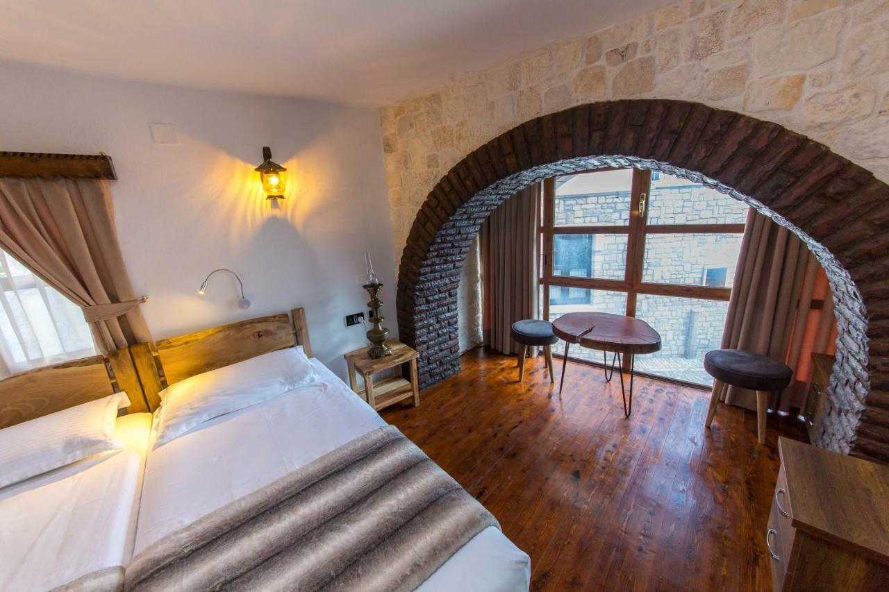 Heraklis Hotel 베라트 외부 사진