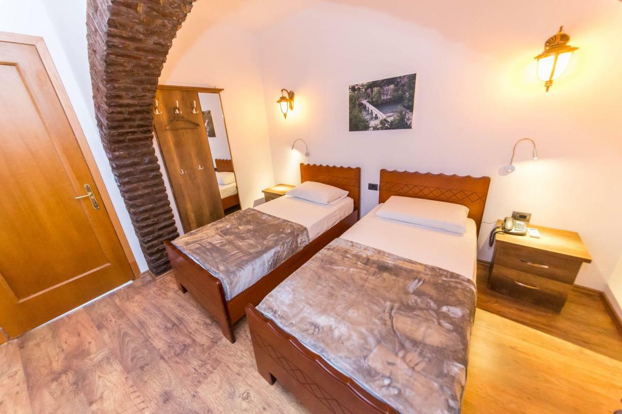 Heraklis Hotel 베라트 외부 사진