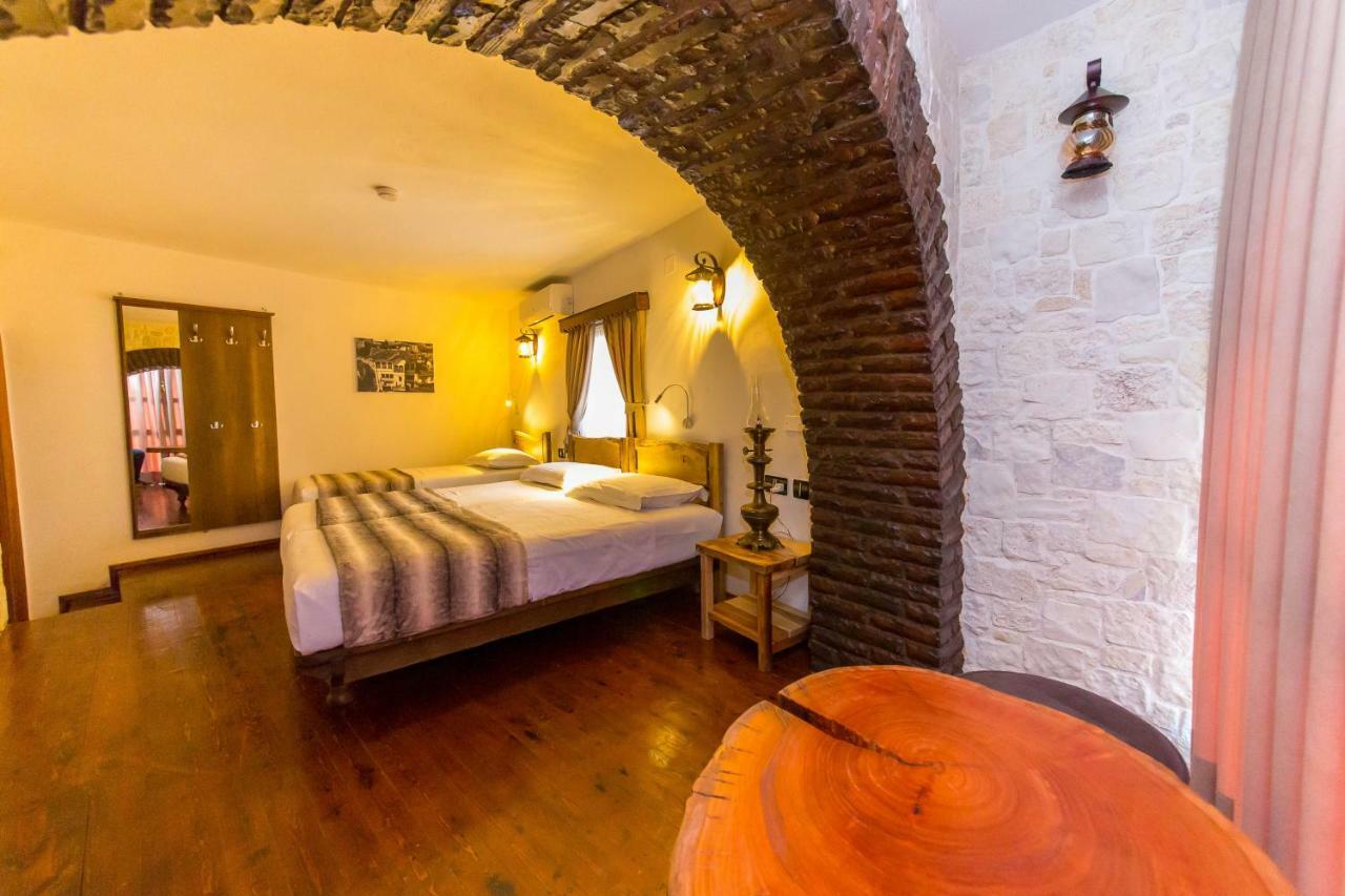 Heraklis Hotel 베라트 외부 사진